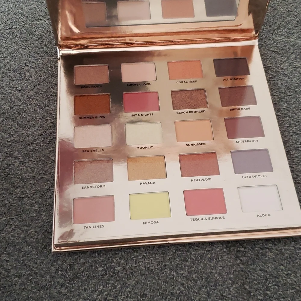 Iconic London Sunset To Sunrise Eyeshadow Palette - Picture 5 of 9